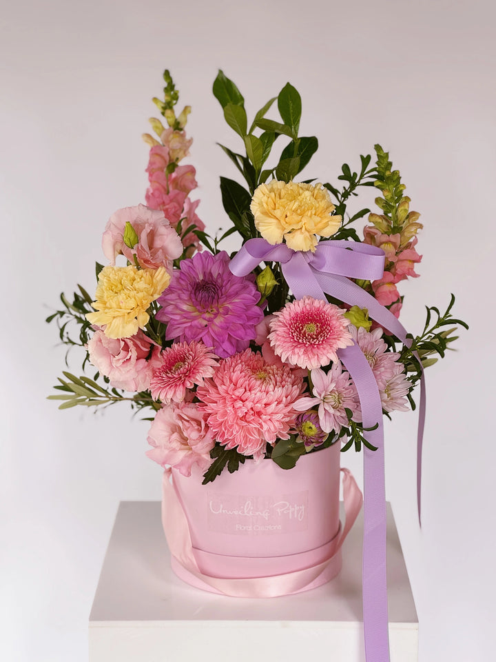 PASTEL TOUCH HAT BOX