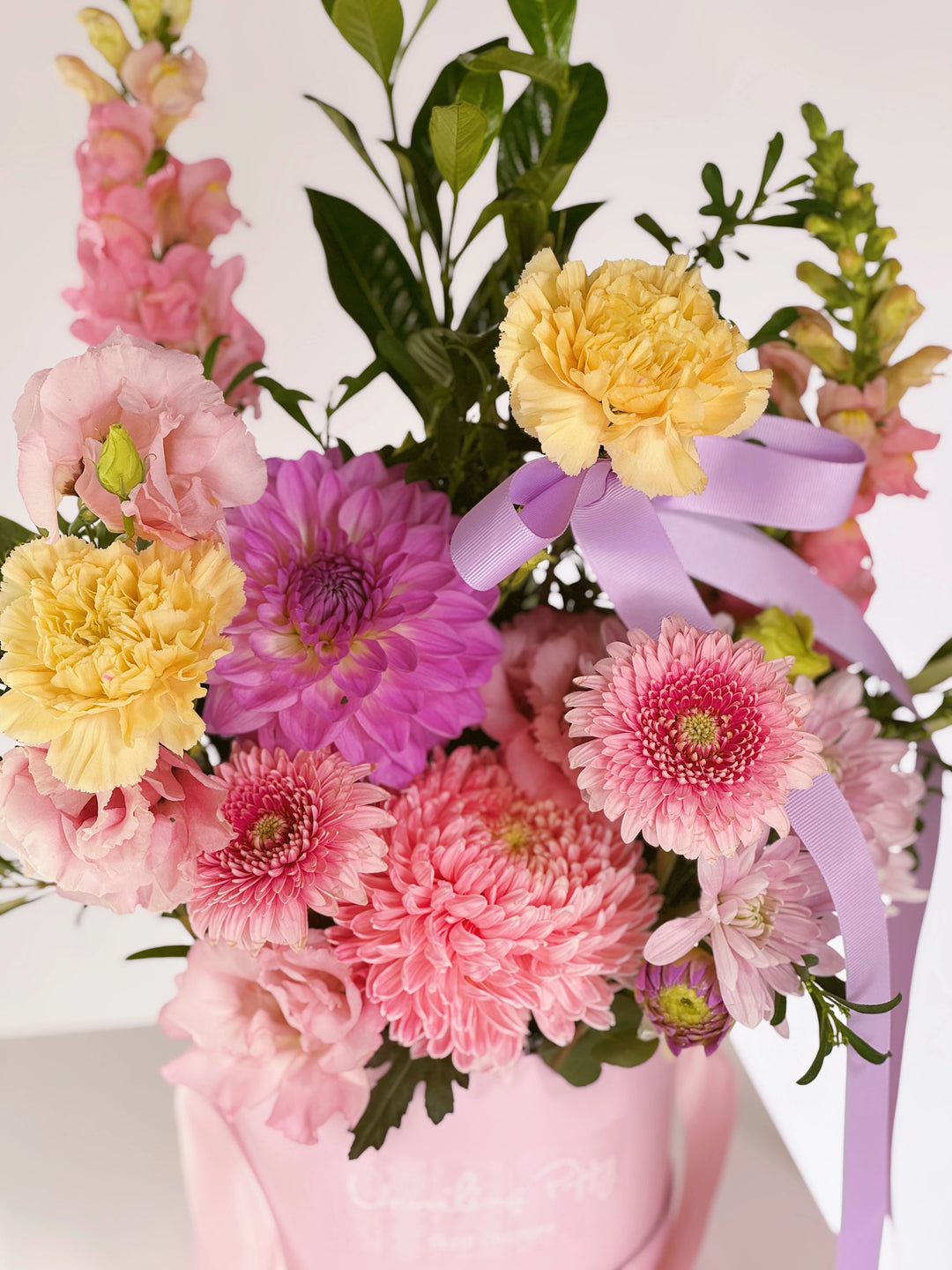 PASTEL TOUCH HAT BOX