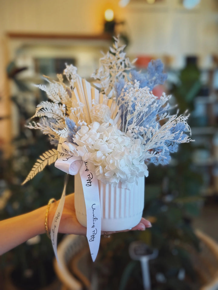 "Hamptons" Dried Flower Creation