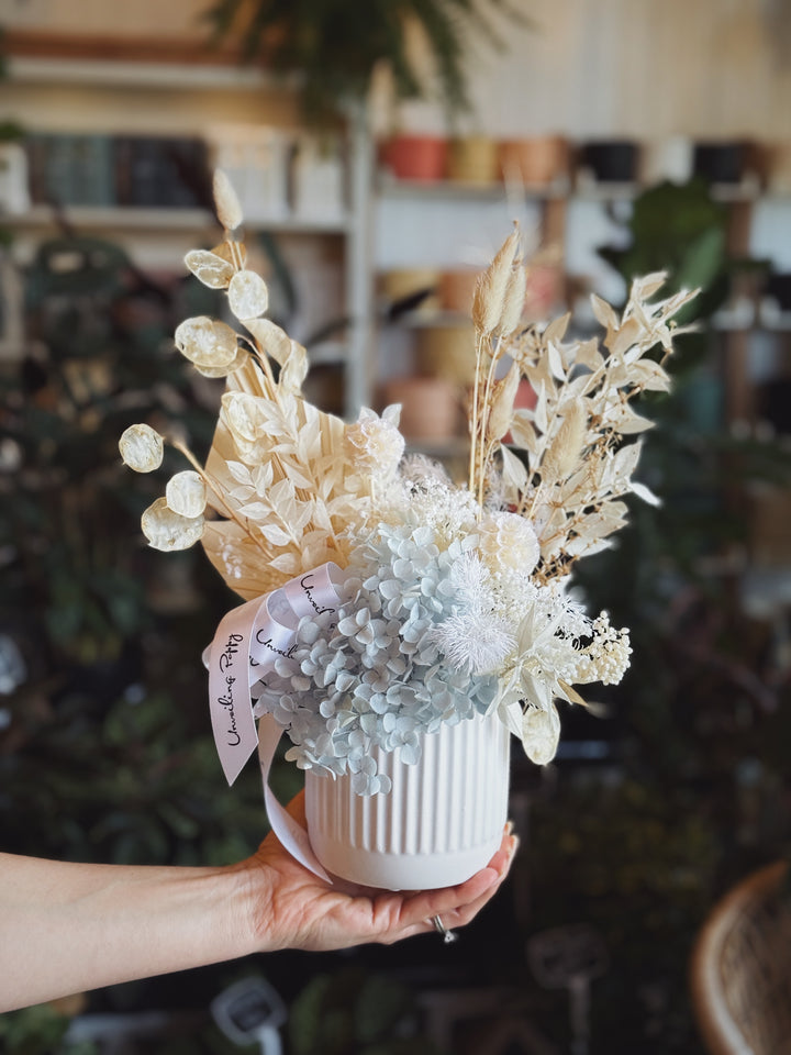 "Hamptons" Dried Flower Creation