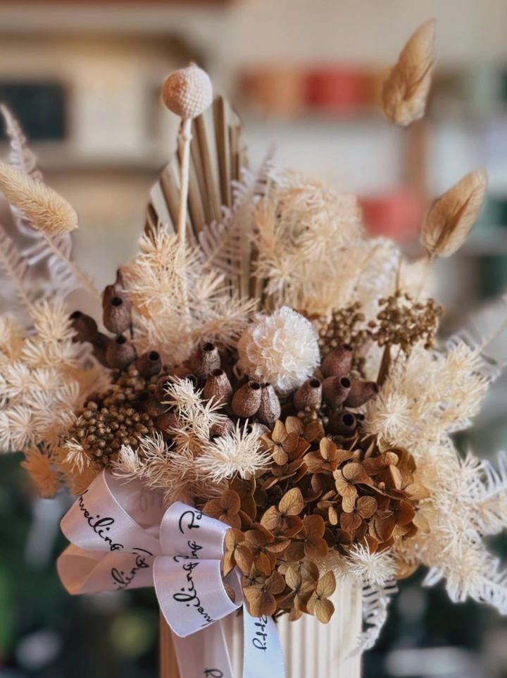 "Piccolo" Dried Flower Arrangement