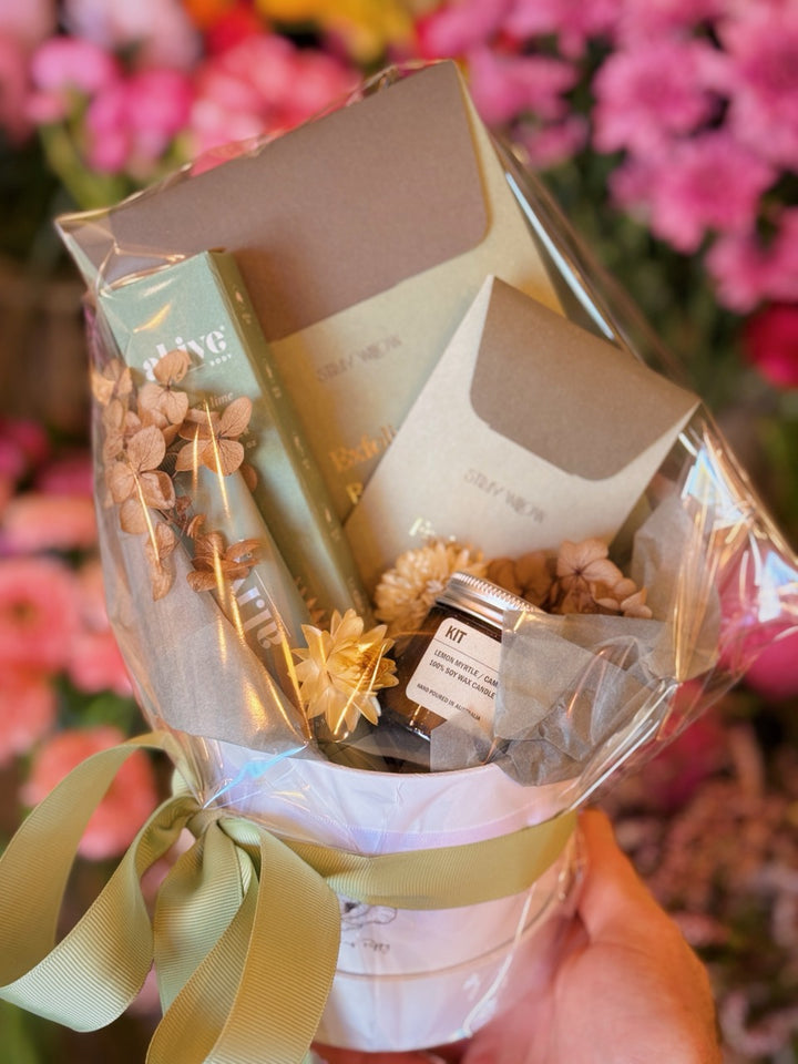 Green Body Hamper (Small)