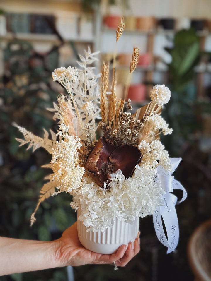 "So Cali - White" Dried Flower Arrangement
