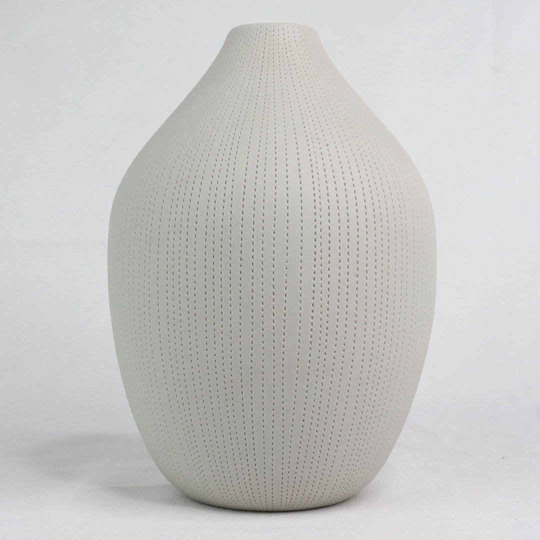 Myrtea Vase